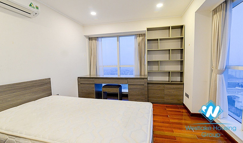 Fully furnished 154m high floor apartment for rent